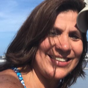 Meet your Posher, Debbie